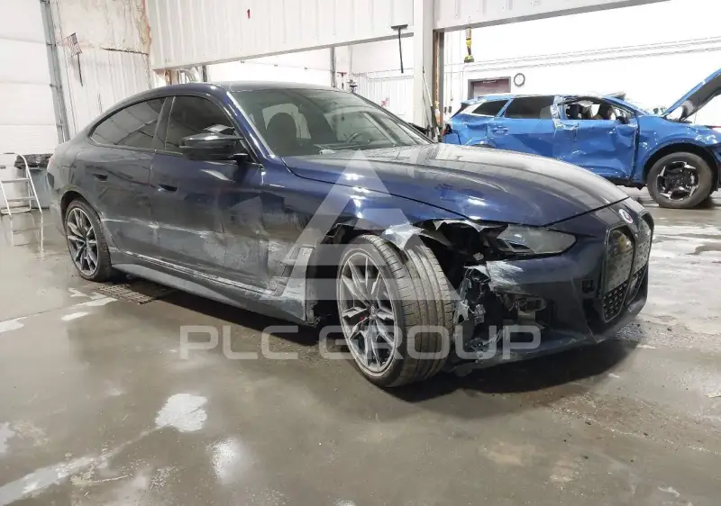 2023 BMW I4 фото