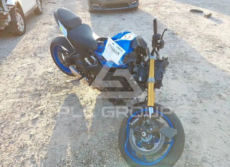 2023 Suzuki GSX-S фото