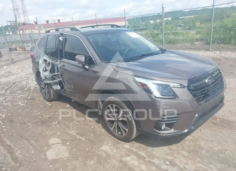 2023 Subaru Forester фото