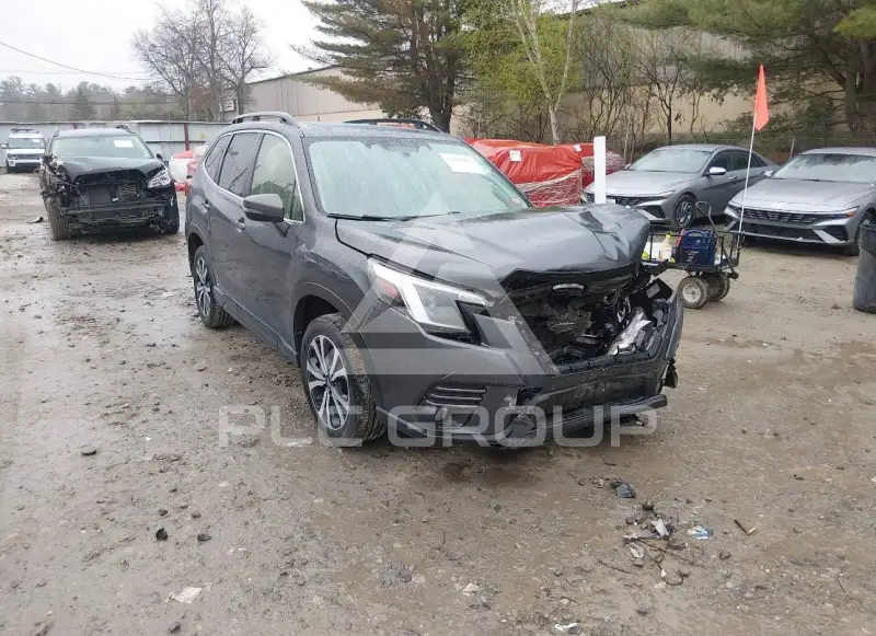 2023 Subaru Forester photo