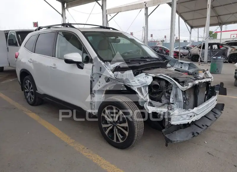 2023 Subaru Forester фото