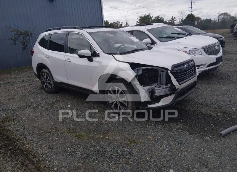2023 Subaru Forester фото