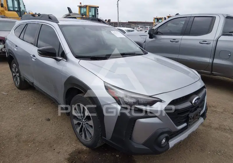 2023 Subaru Outback photo