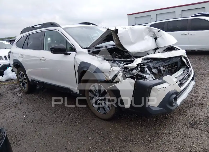 2023 Subaru Outback photo