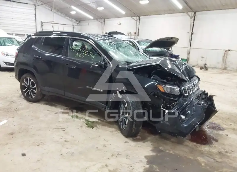 2023 Jeep COMPASS photo