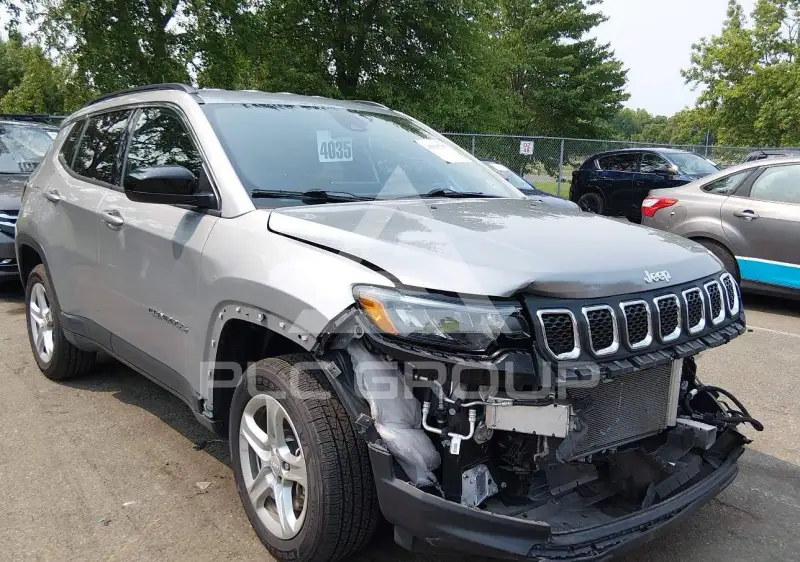 2023 Jeep COMPASS фото