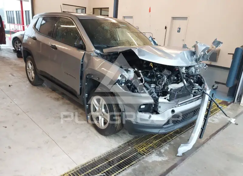 2023 Jeep COMPASS photo