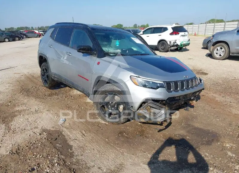 2023 Jeep COMPASS photo