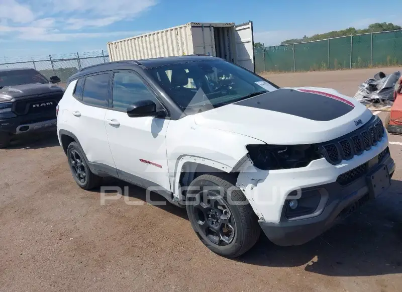 2023 Jeep COMPASS фото