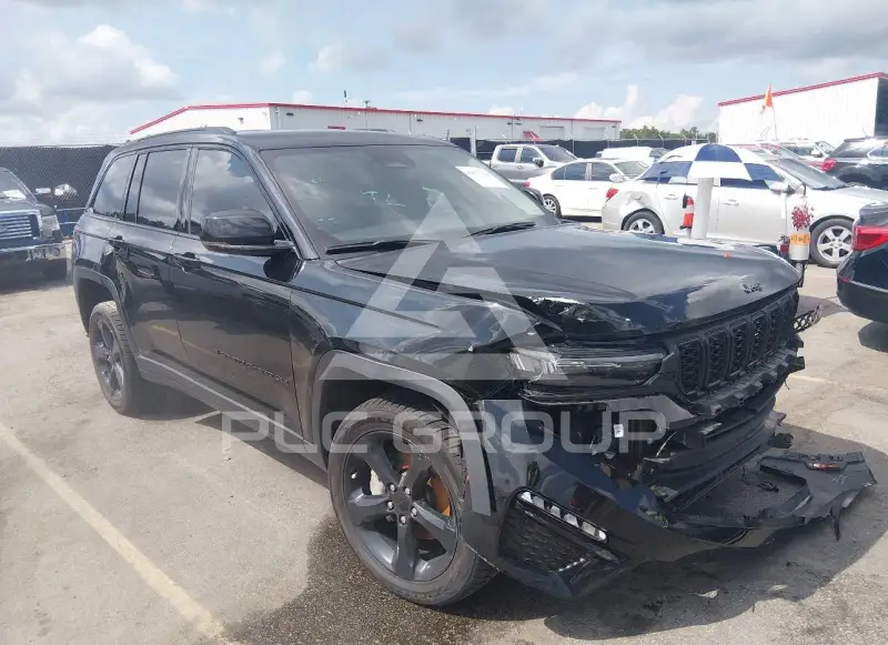 2023 Jeep Grand Cherokee photo
