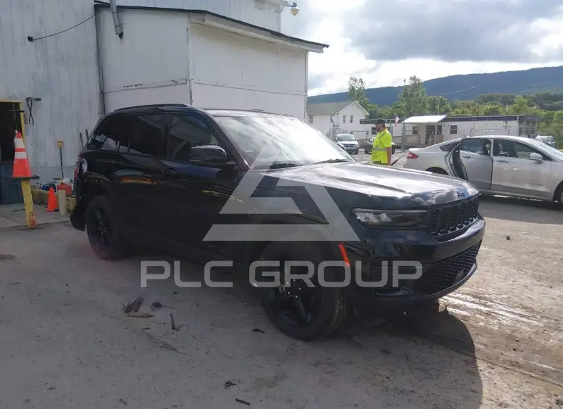 2023 Jeep Grand Cherokee фото