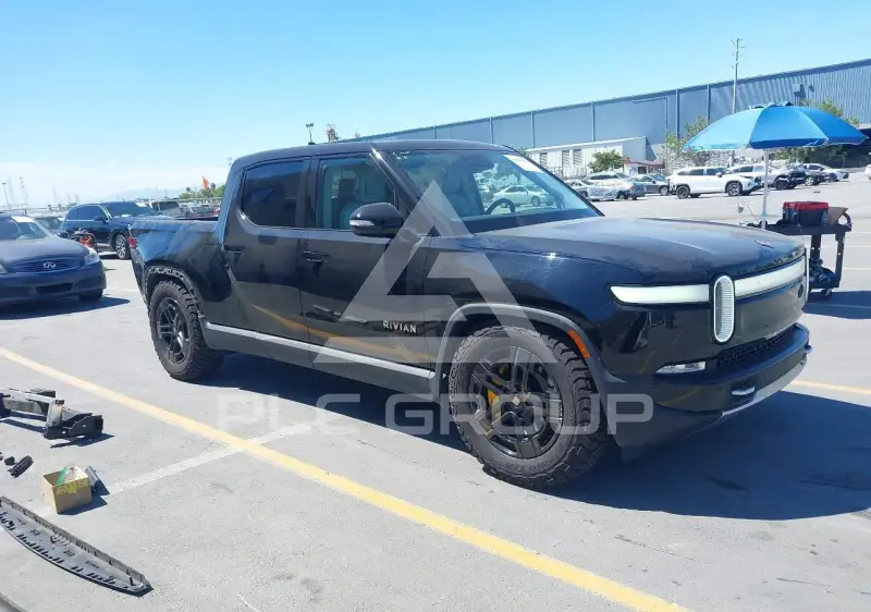 2023 Rivian R1T фото