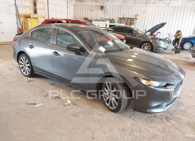 2023 Mazda 3 photo
