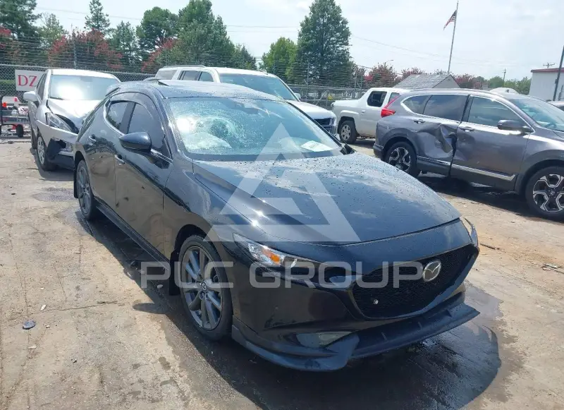 2023 Mazda 3 photo
