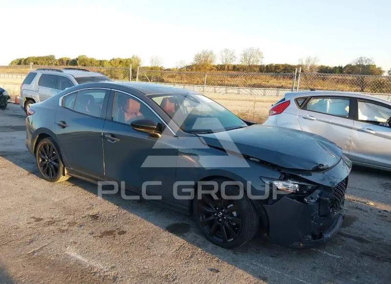 2023 Mazda 3 photo