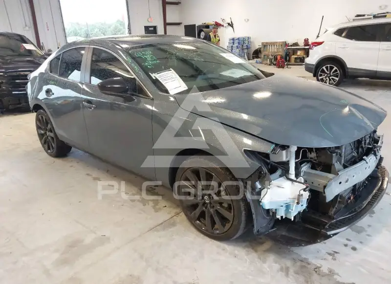 2023 Mazda 3 photo
