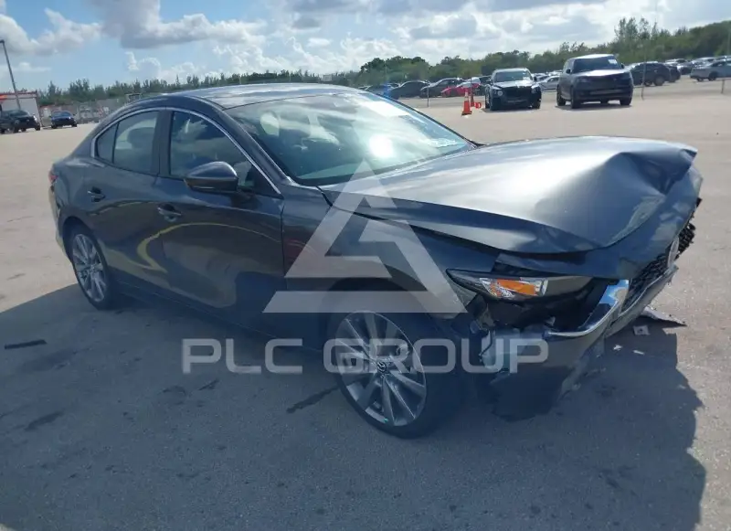 2023 Mazda 3 photo