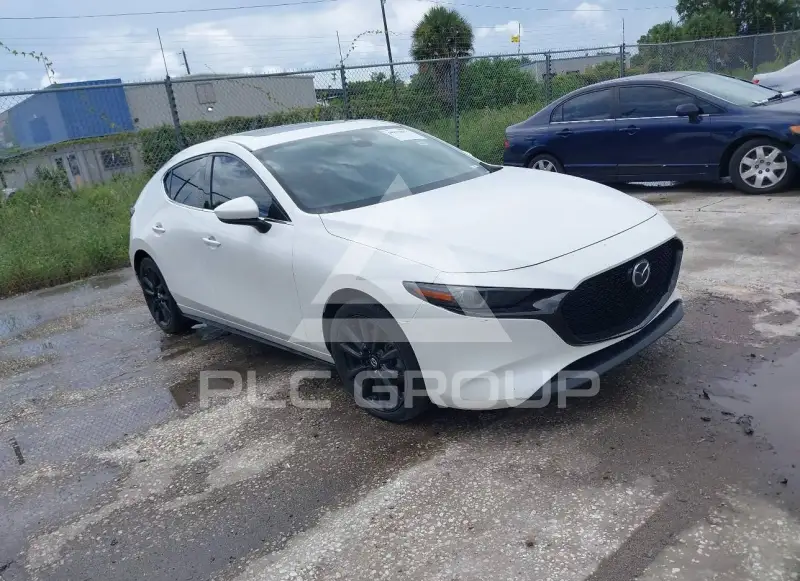 2023 Mazda 3 photo