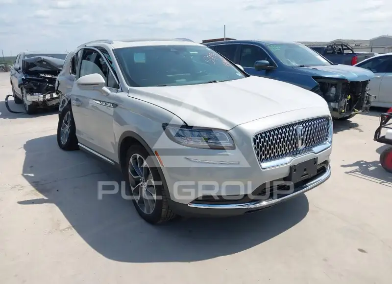 2023 Lincoln NAUTILUS photo