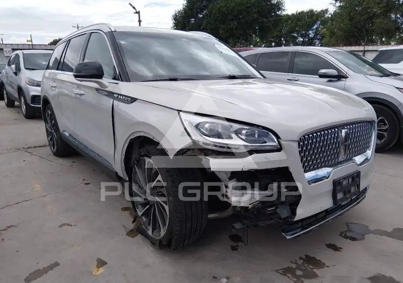 2023 Lincoln AVIATOR photo