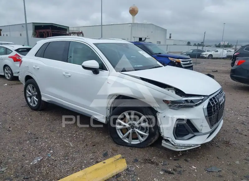2023 Audi Q3 фото