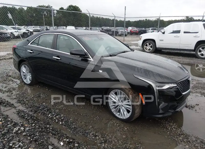2023 Cadillac CT4 photo