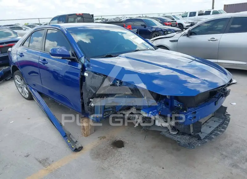 2023 Cadillac CT4 фото