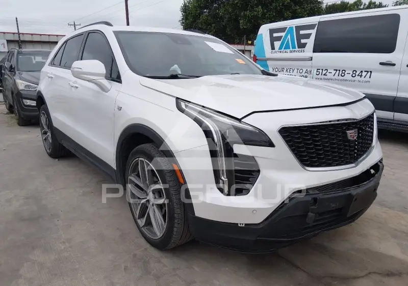 2023 Cadillac XT4 фото
