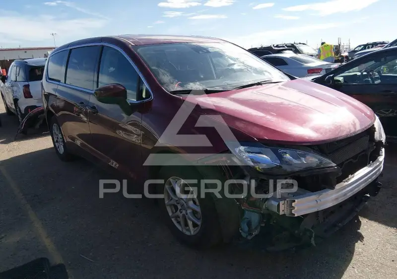 2023 Chrysler VOYAGER фото