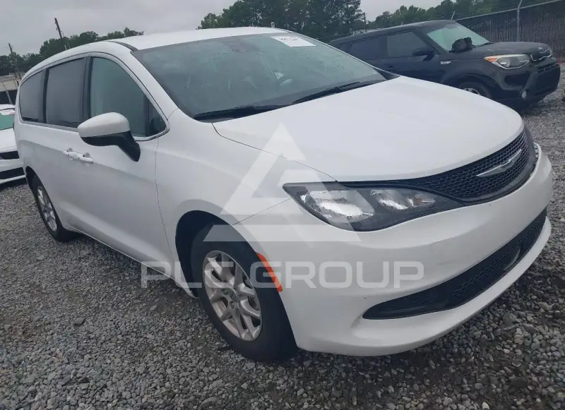2023 Chrysler VOYAGER фото