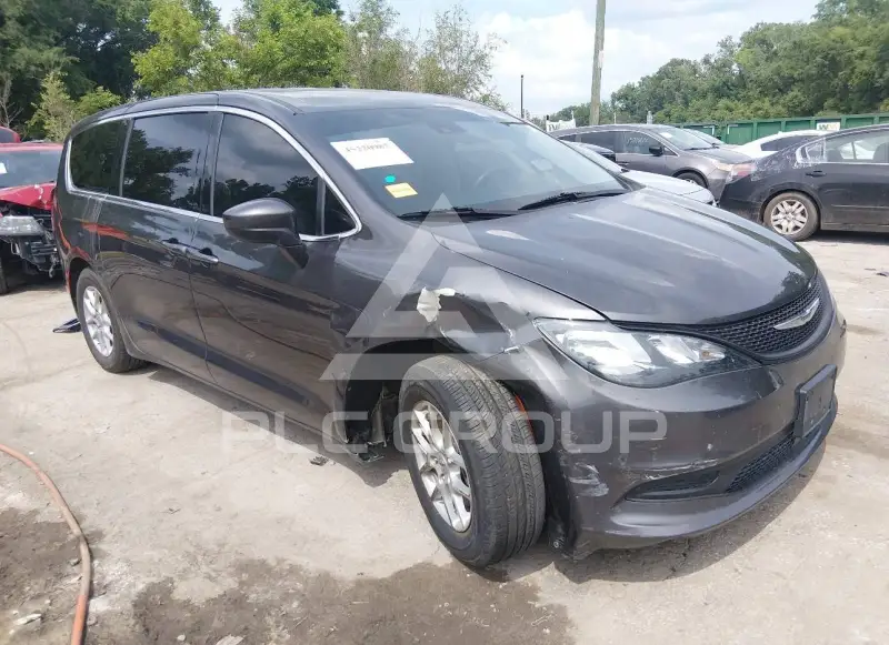 2023 Chrysler VOYAGER photo