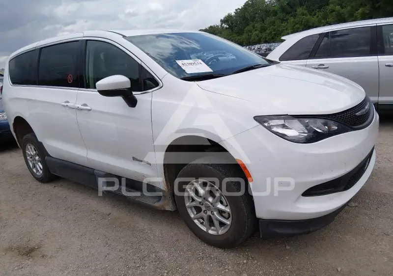 2023 Chrysler VOYAGER фото