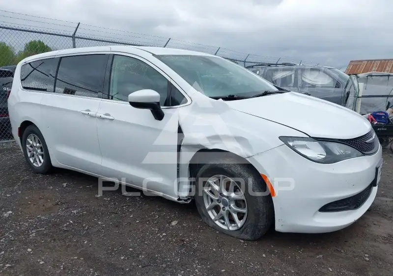 2023 Chrysler VOYAGER photo