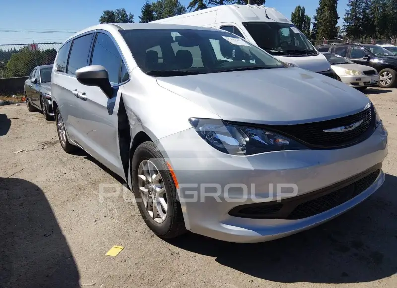 2023 Chrysler VOYAGER фото