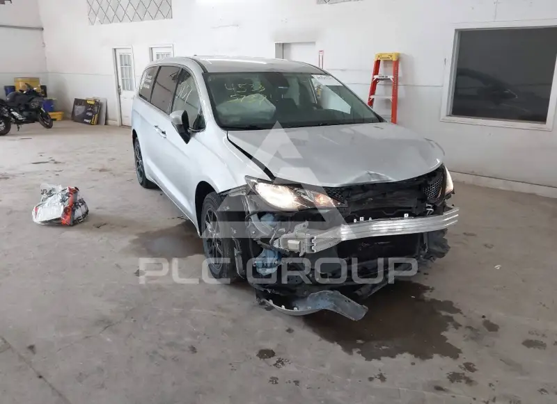 2023 Chrysler VOYAGER фото