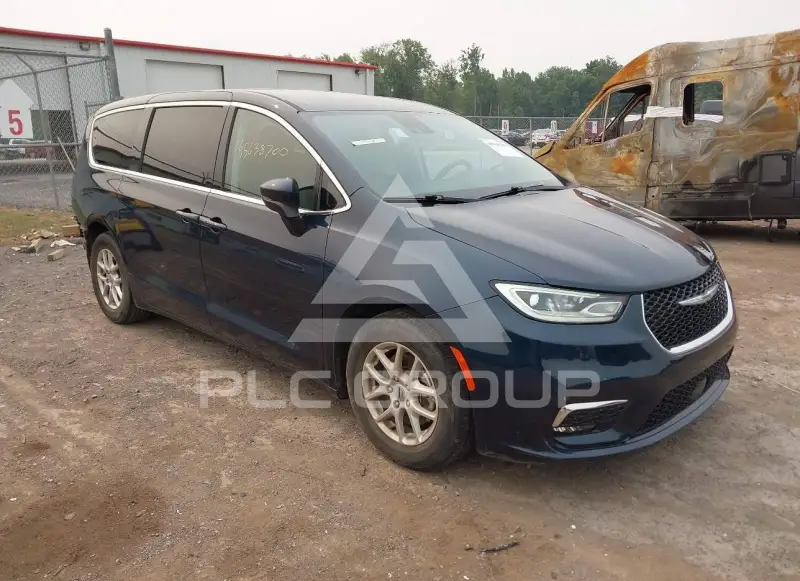 2023 Chrysler PACIFICA photo