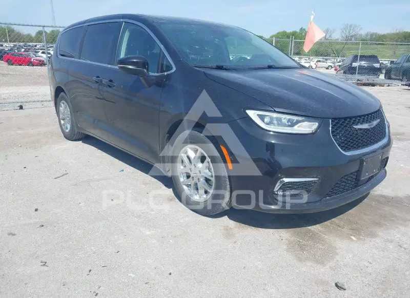 2023 Chrysler PACIFICA фото