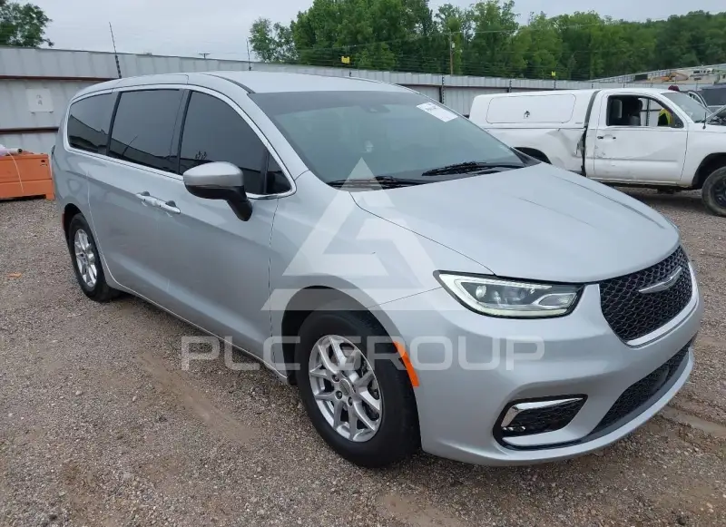 2023 Chrysler PACIFICA photo