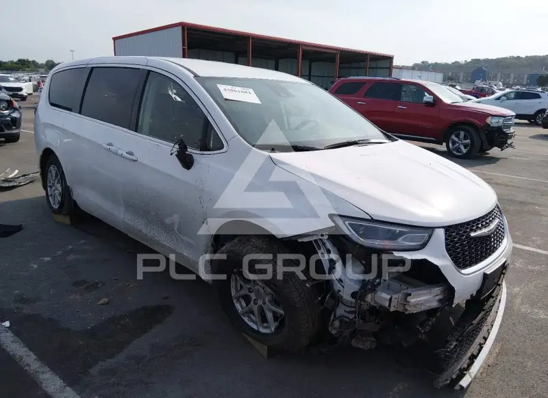 2023 Chrysler PACIFICA photo