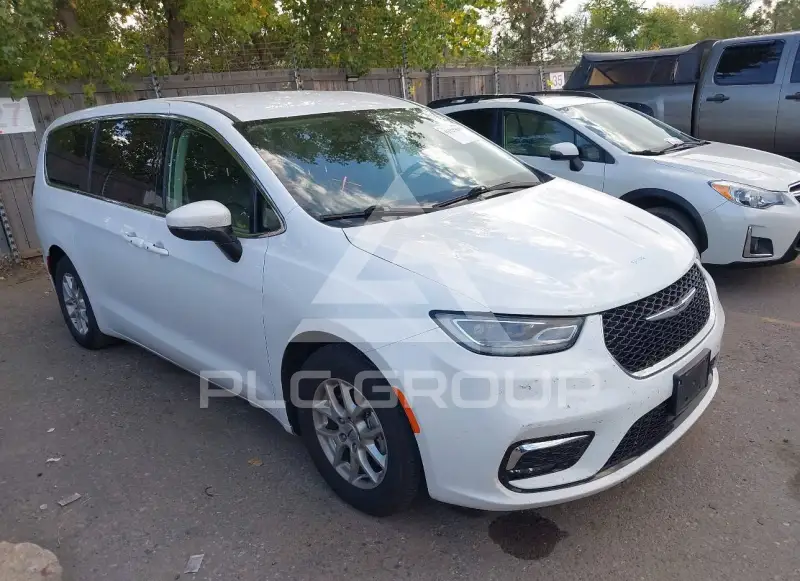 2023 Chrysler PACIFICA фото