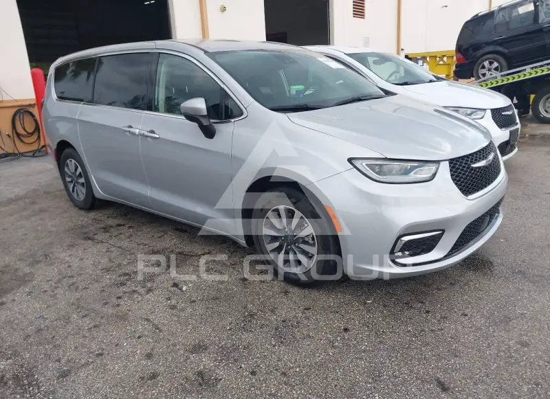 2023 Chrysler PACIFICA фото