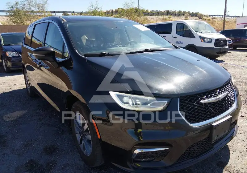 2023 Chrysler PACIFICA photo