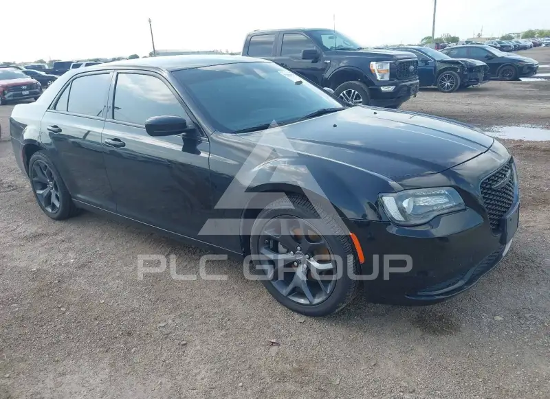 2023 Chrysler 300 photo
