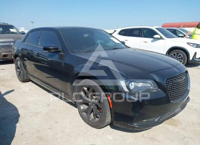 2023 Chrysler 300 фото