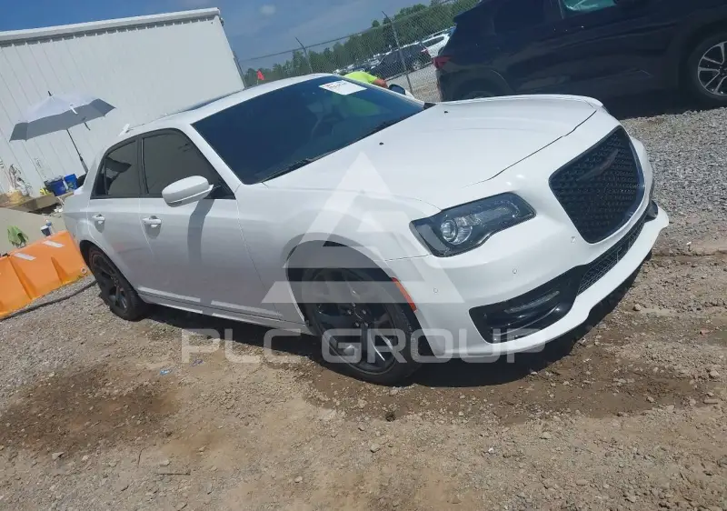 2023 Chrysler 300 фото