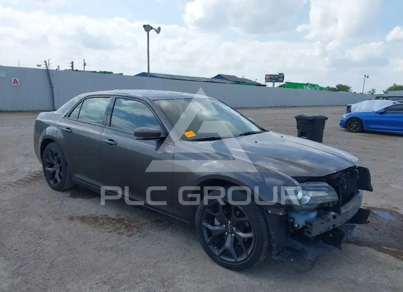 2023 Chrysler 300 photo