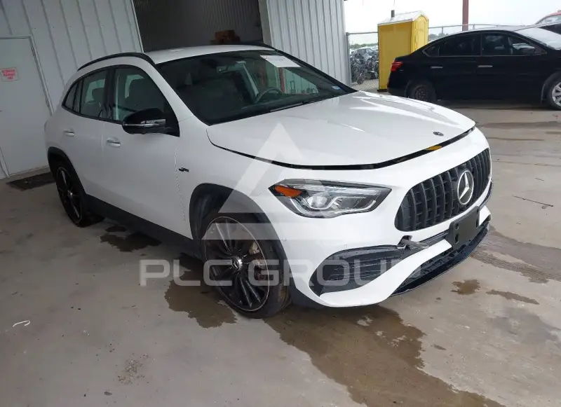 2023 Mercedes Benz GLA 35 AMG фото