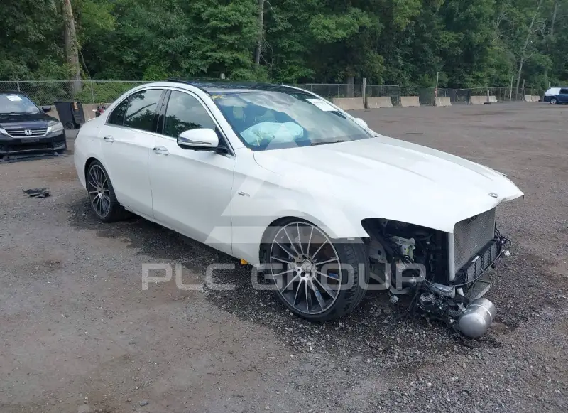 2023 Mercedes Benz E 53 AMG фото