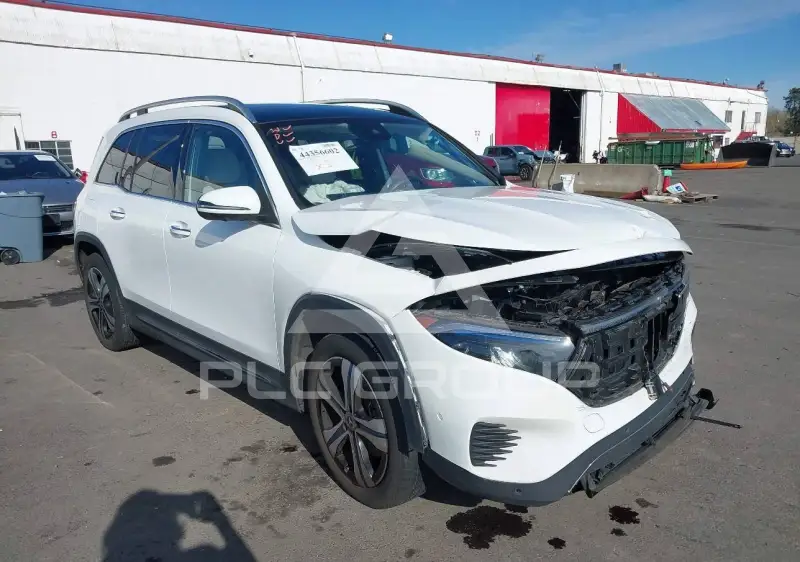 2023 Mercedes Benz EQB фото