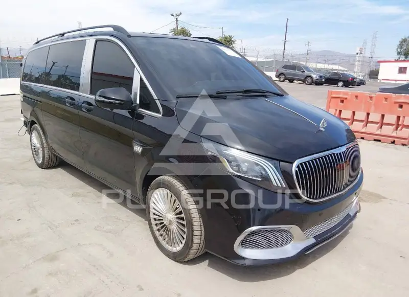 2023 Mercedes Benz METRIS photo